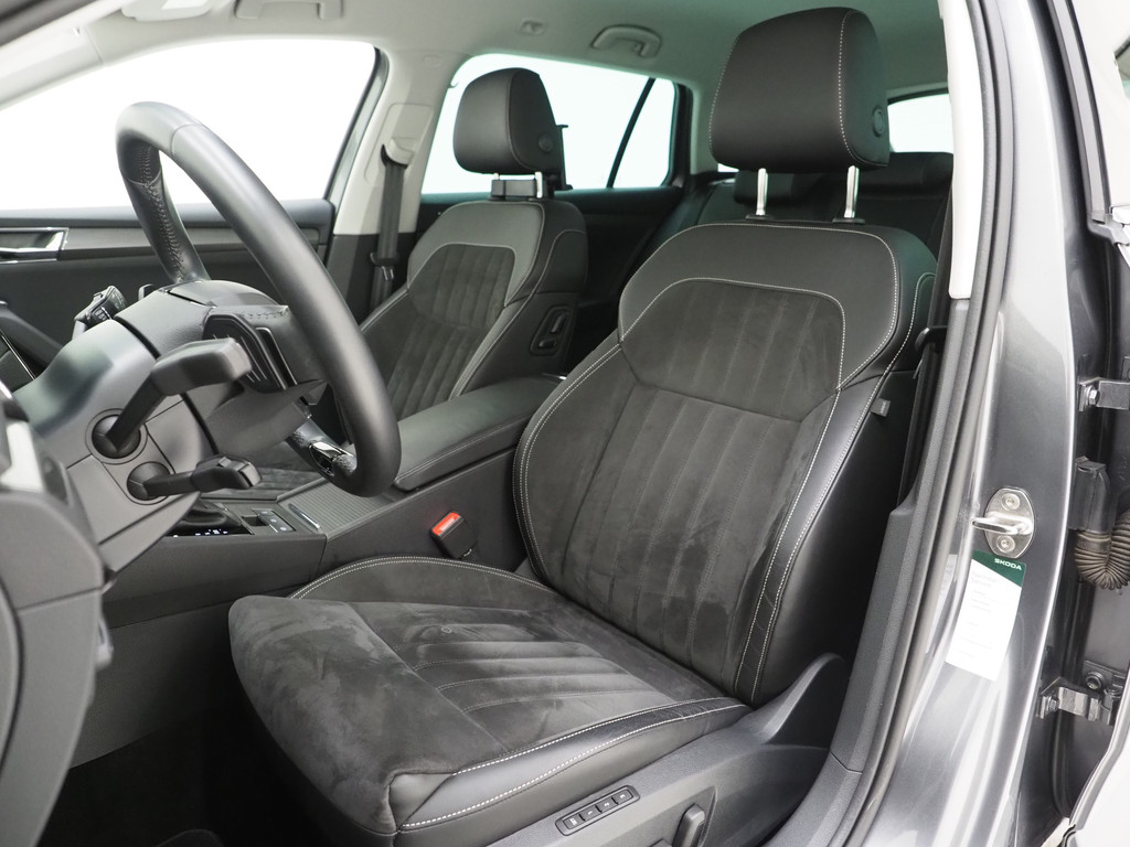 Škoda Superb Combi 1.4 TSI iV 218PK Style 45