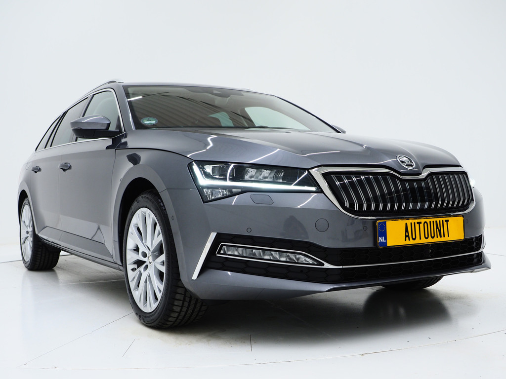 Škoda Superb Combi 1.4 TSI iV 218PK Style 52