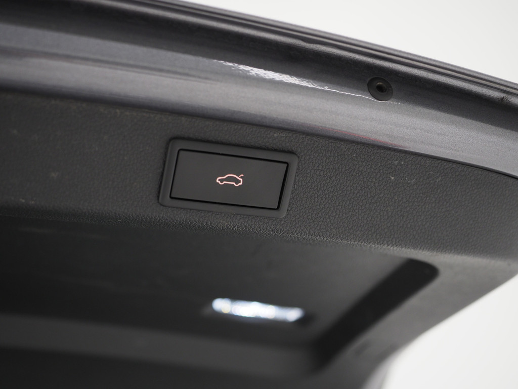 Škoda Superb Combi 1.4 TSI iV 218PK Style 81