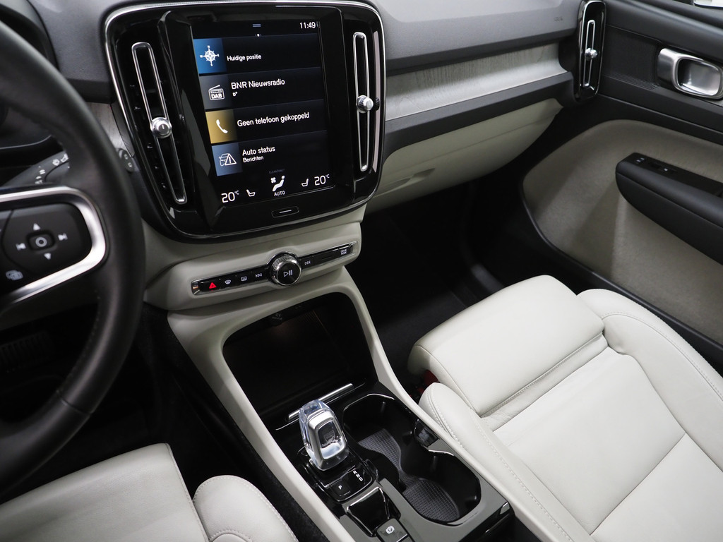 Volvo XC40 1.5 T5 Recharge Inscription 32