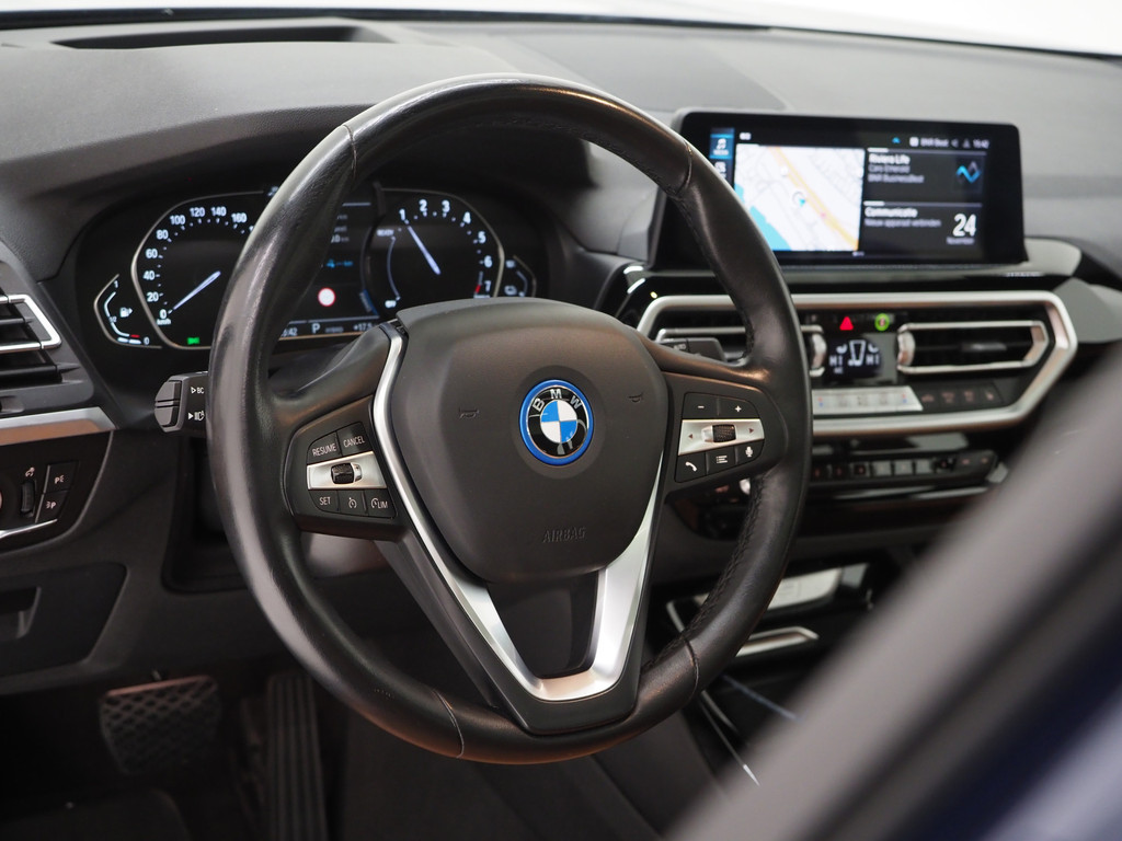 BMW X3 xDrive30e LCI High Executive 13