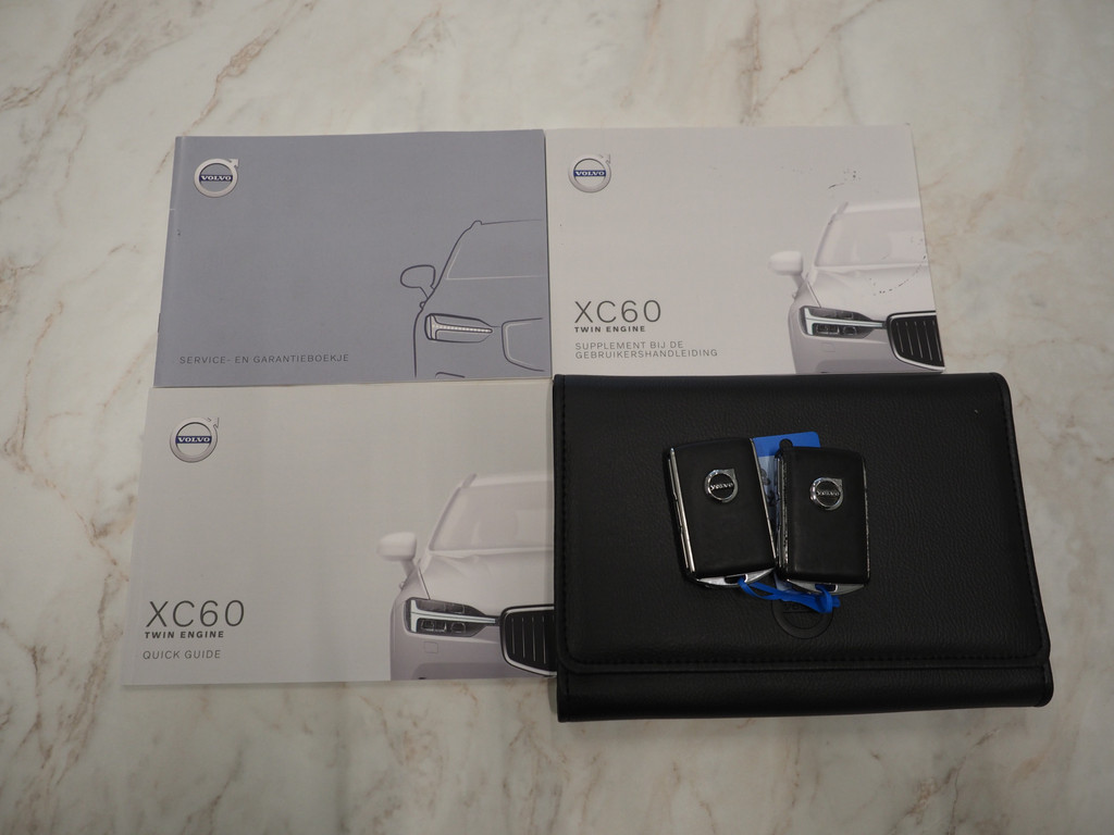 Volvo XC60 2.0 T8 Twin Engine AWD Inscription 48