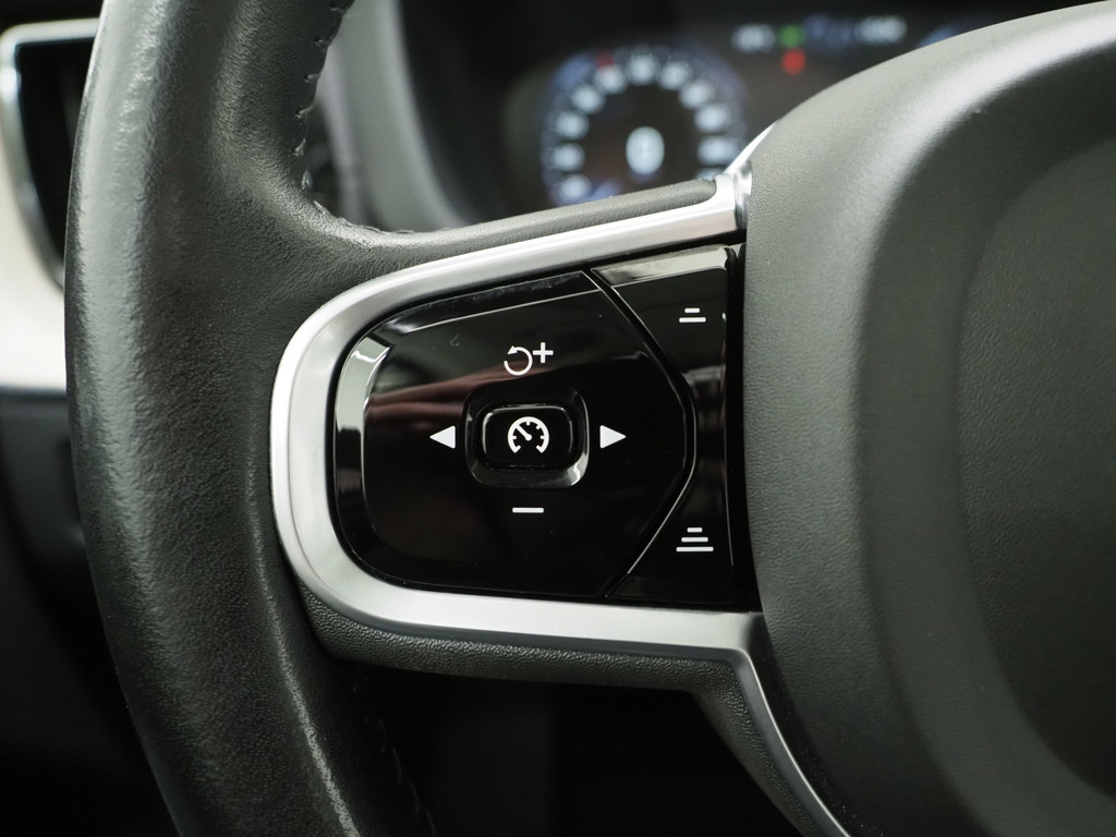 Volvo XC60 2.0 T8 Twin Engine AWD Inscription 63