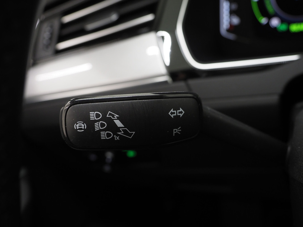 Volkswagen Passat Variant 1.4 TSI PHEV GTE R-Line 19