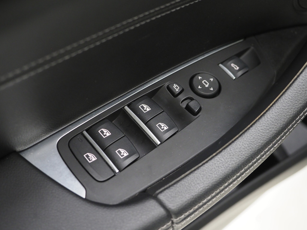 BMW X3 xDrive30e LCI High Executive 54