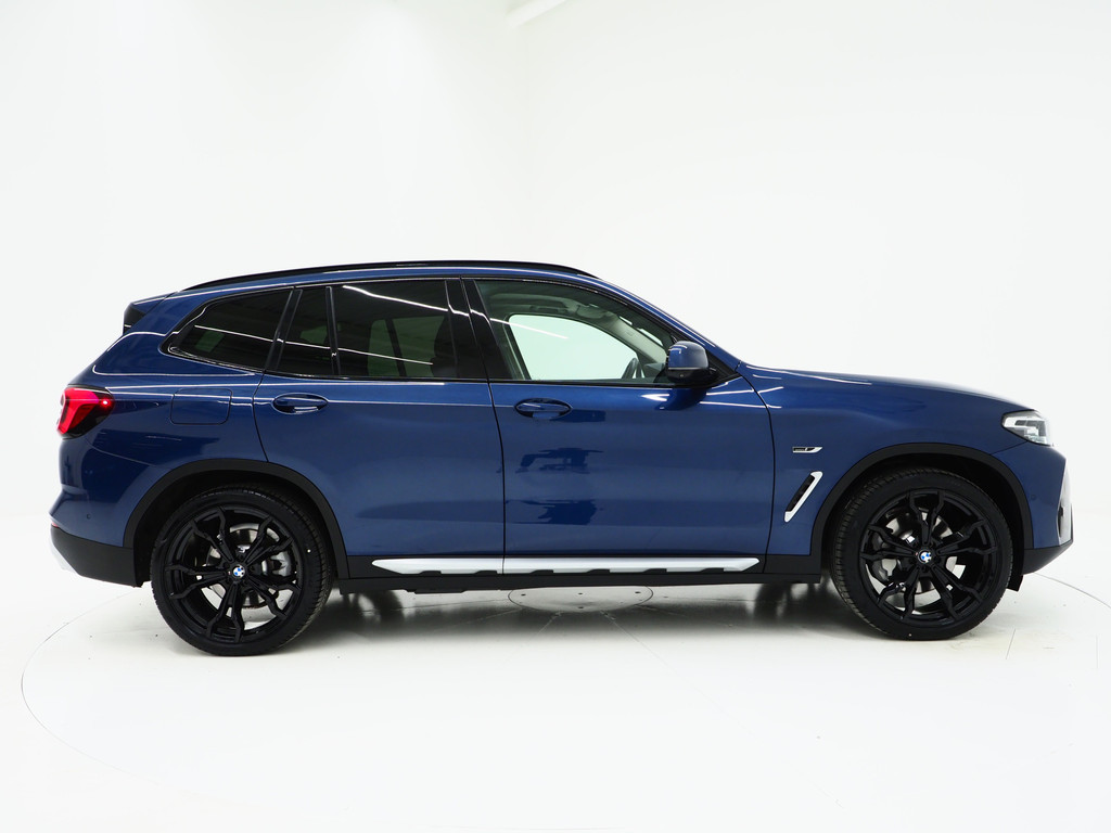 BMW X3 xDrive30e LCI High Executive 9