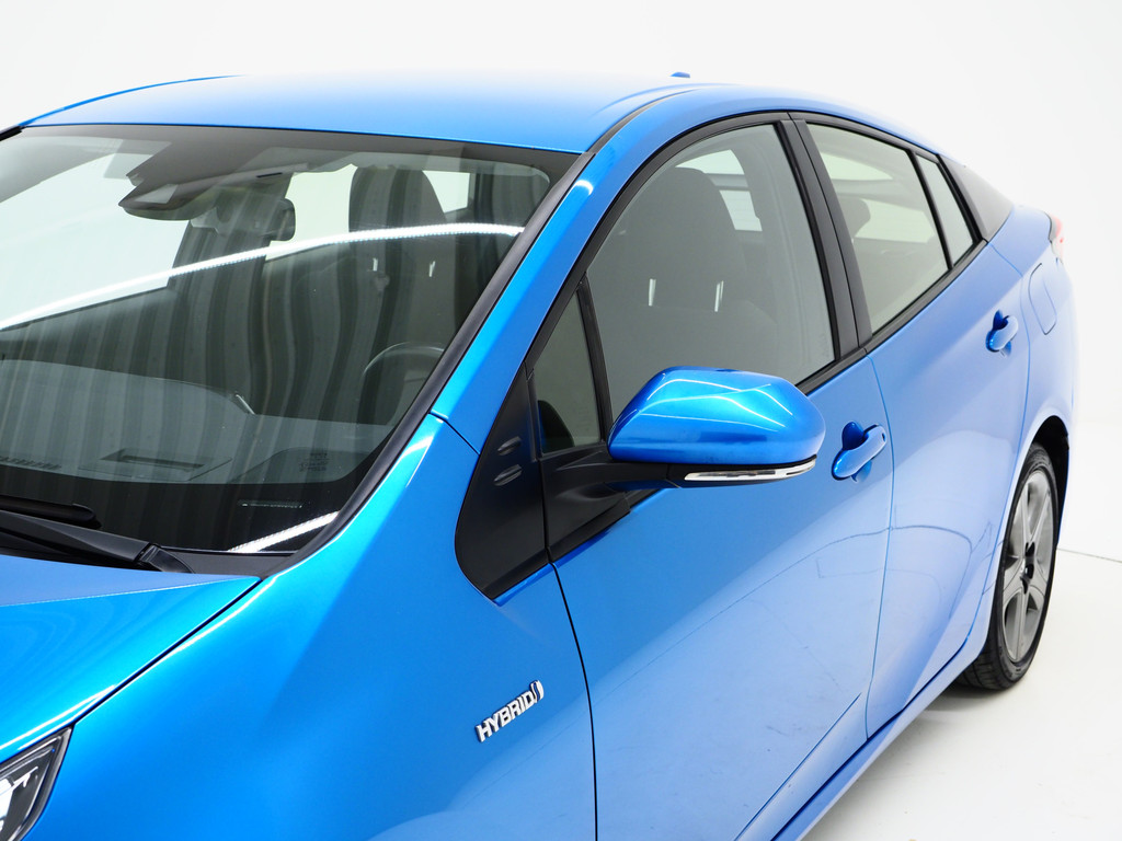 Toyota Prius 1.8 VVT-I Hybrid Lounge 12