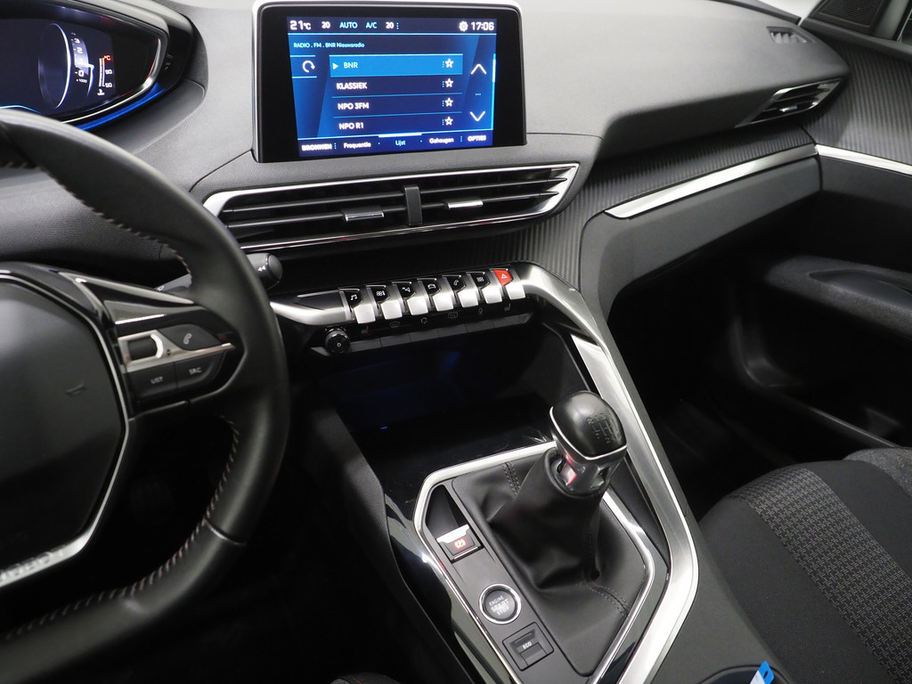 Peugeot 5008 1.2 PureTech 7P. 31