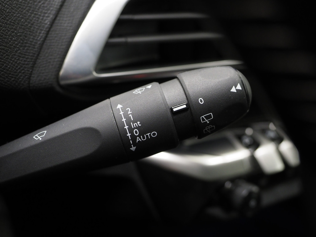 Peugeot 5008 1.2 PureTech 7P. 58