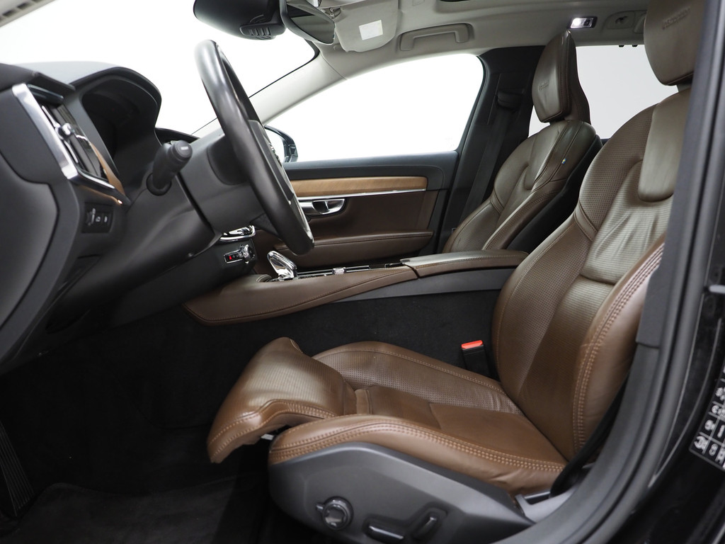 Volvo V90 2.0 T8 AWD Inscription 16