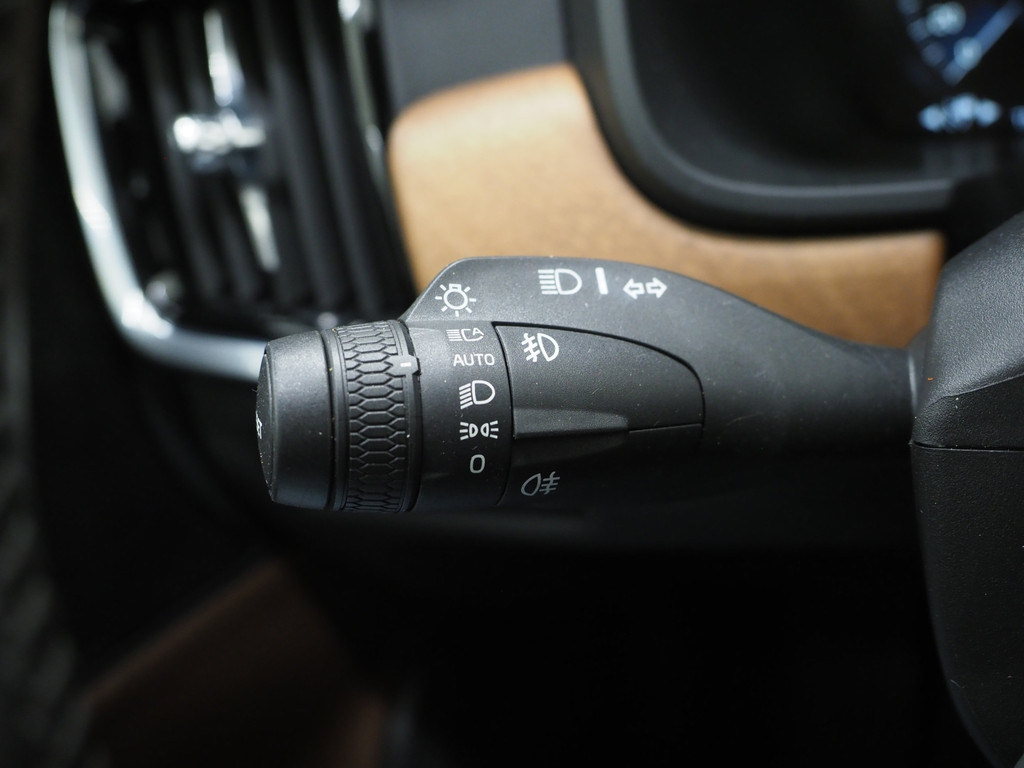 Volvo V90 2.0 T8 AWD Inscription 22