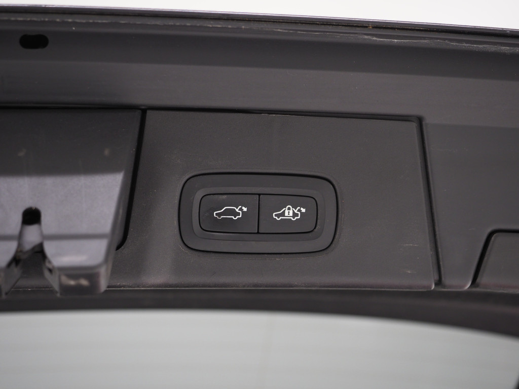 Volvo V90 2.0 T8 AWD Inscription 45