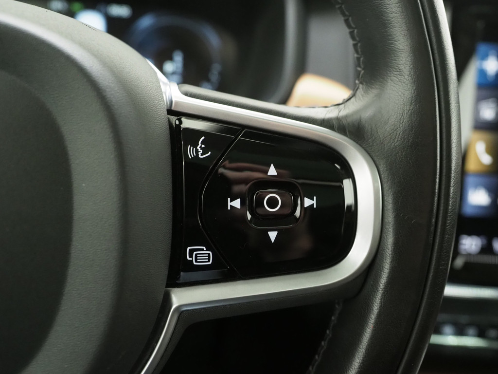 Volvo V90 2.0 T8 AWD Inscription 73