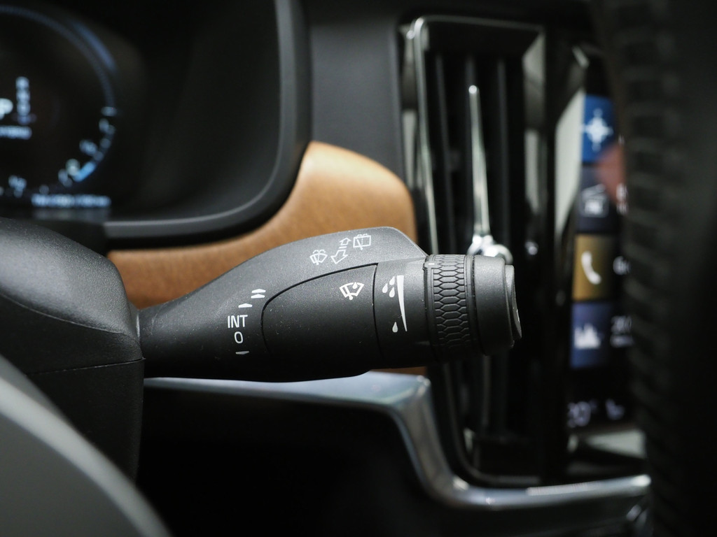 Volvo V90 2.0 T8 AWD Inscription 74