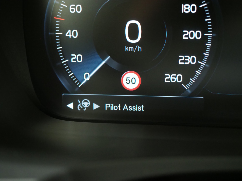 Volvo V90 2.0 T8 AWD Inscription 76