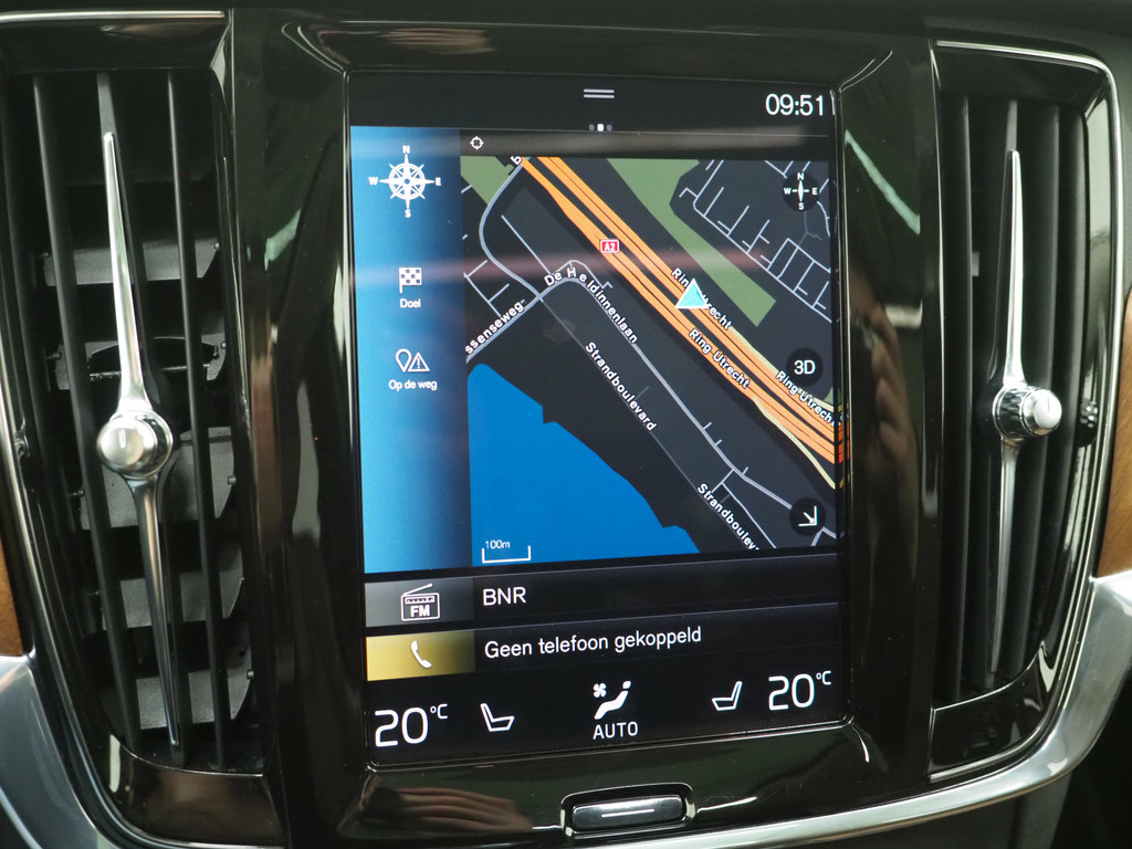 Volvo V90 2.0 T8 AWD Inscription 81