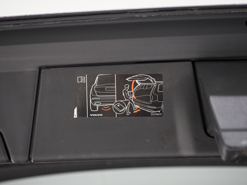 Volvo V90 2.0 T8 AWD Inscription 95