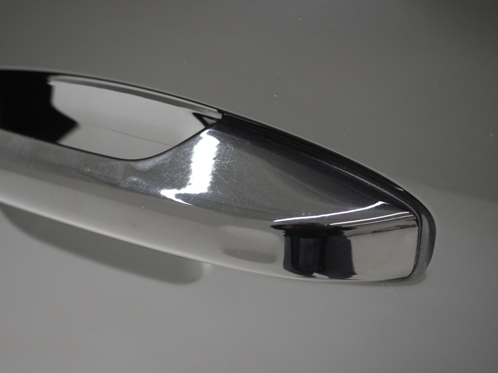 Volvo XC40 1.5 T5 Recharge R-Design Full Black 14