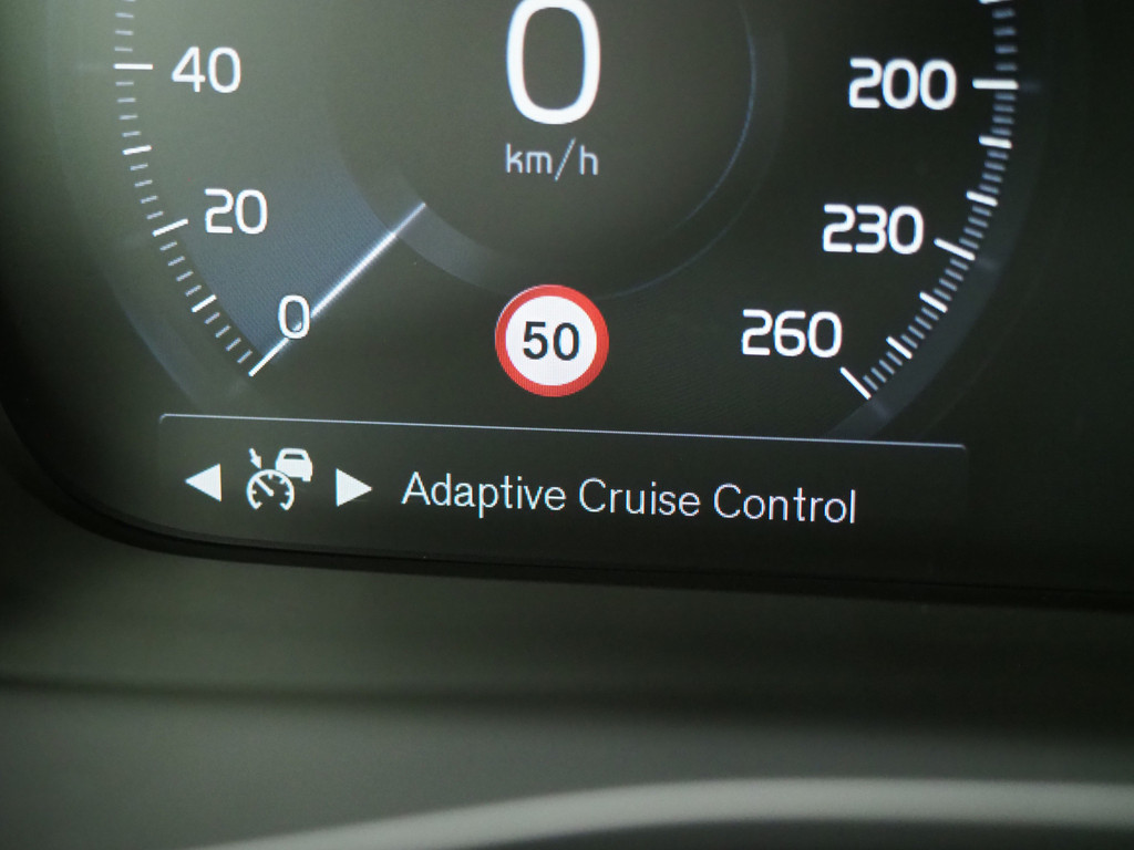 Volvo XC40 1.5 T5 Recharge R-Design Full Black 26