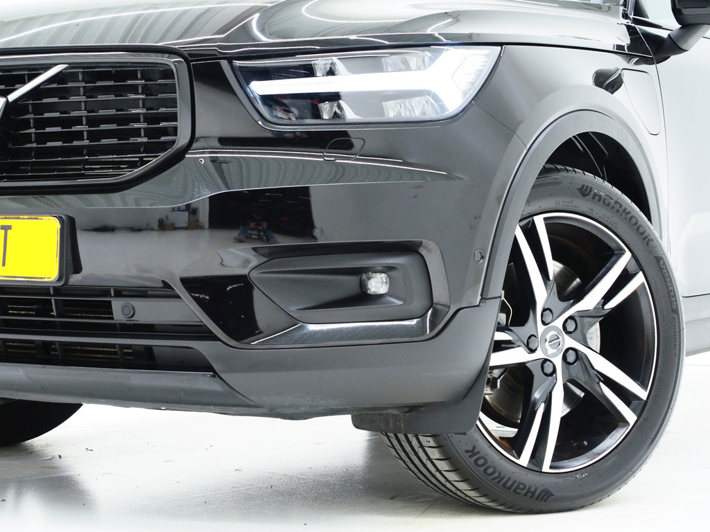 Volvo XC40 1.5 T5 Recharge R-Design Full Black 49