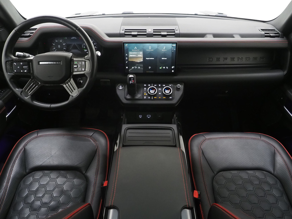 Land Rover Defender 110 2.0 P400e 110 X-Dynamic Urban 4