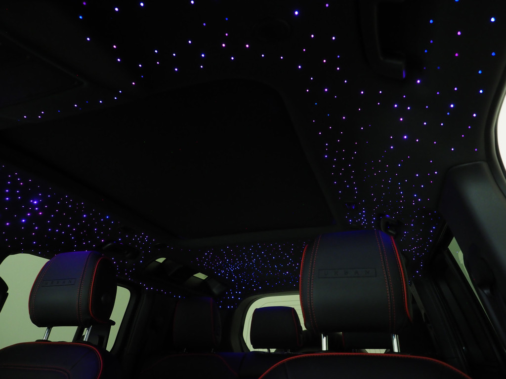 Land Rover Defender 110 2.0 P400e 110 X-Dynamic Urban 47