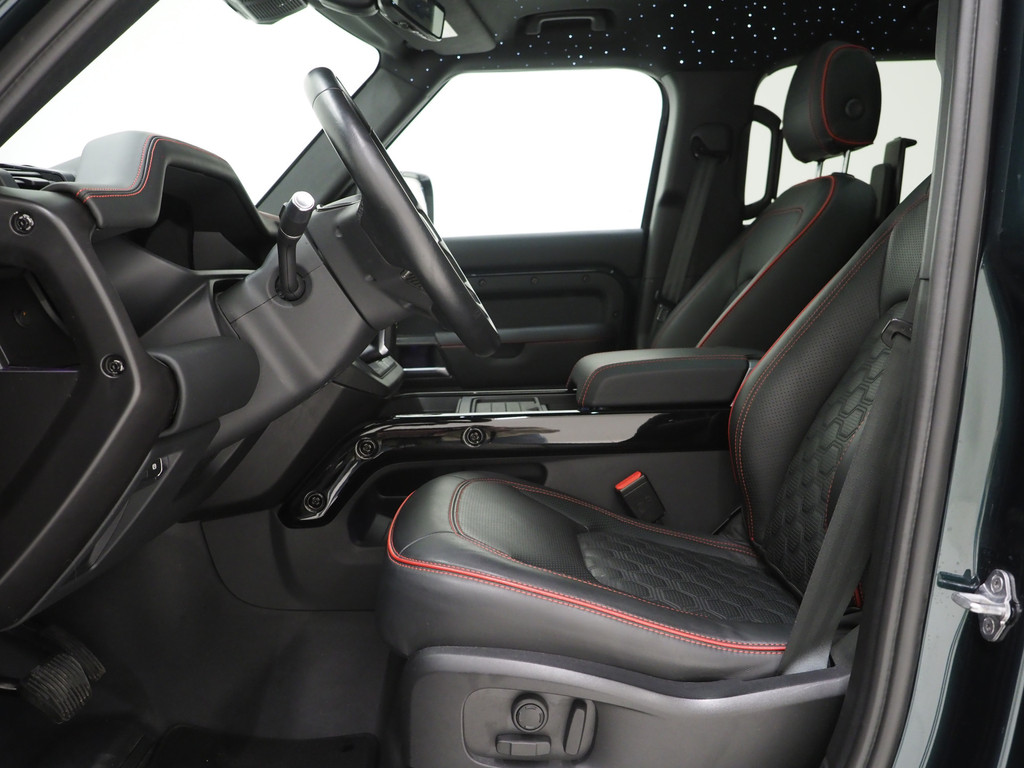 Land Rover Defender 110 2.0 P400e 110 X-Dynamic Urban 73