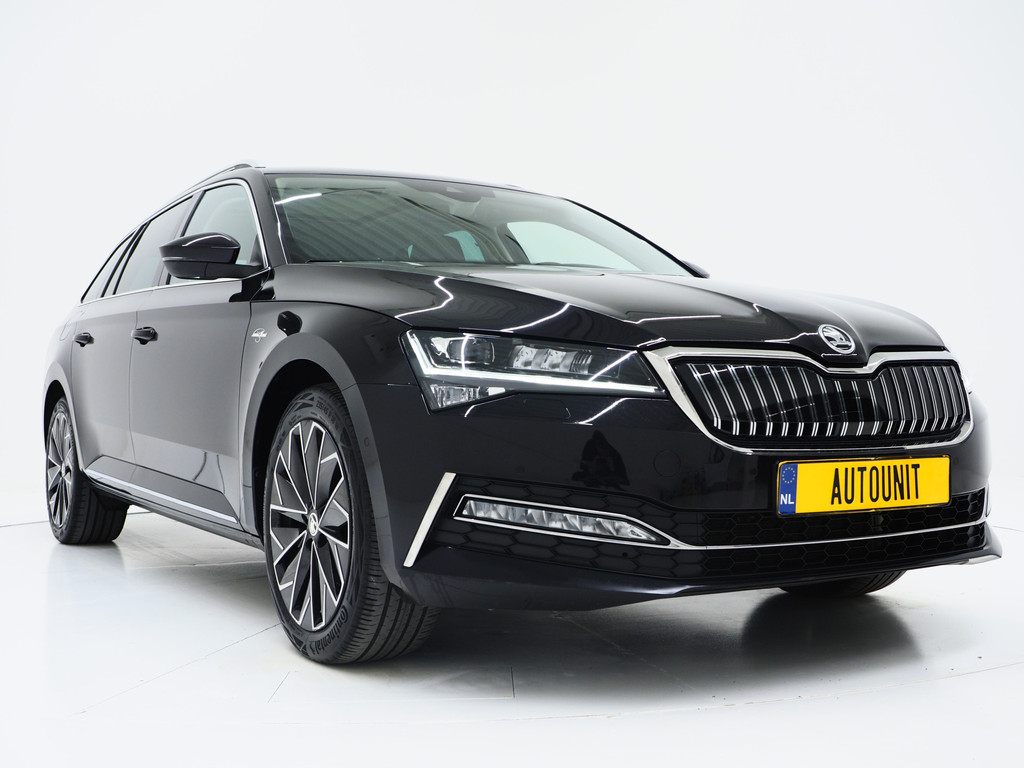 Škoda Superb Combi 1.4 TSI iV Laurin & Klement 10