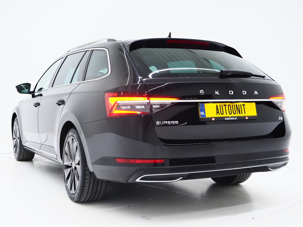 Škoda Superb Combi 1.4 TSI iV Laurin & Klement 2