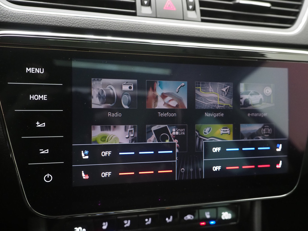 Škoda Superb Combi 1.4 TSI iV Laurin & Klement 34