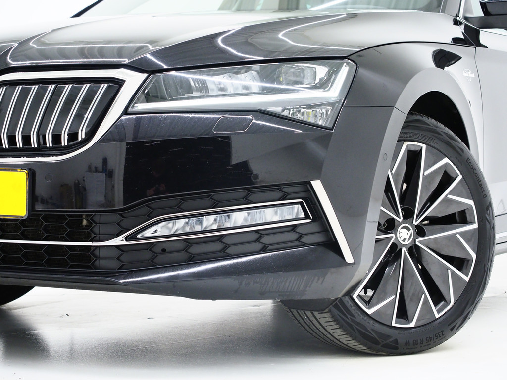 Škoda Superb Combi 1.4 TSI iV Laurin & Klement 5