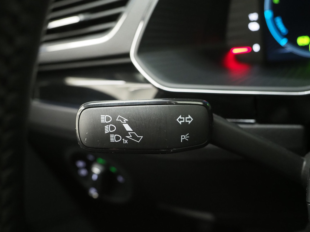 Škoda Superb Combi 1.4 TSI iV Laurin & Klement 66