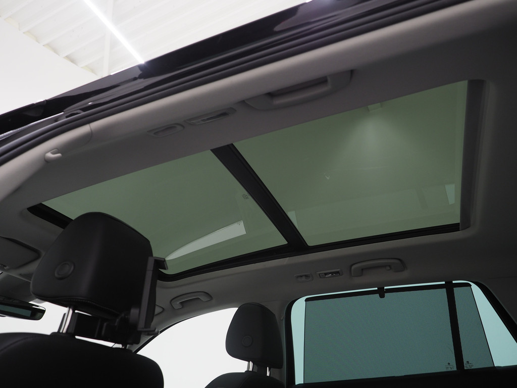 Škoda Superb Combi 1.4 TSI iV Laurin & Klement 85