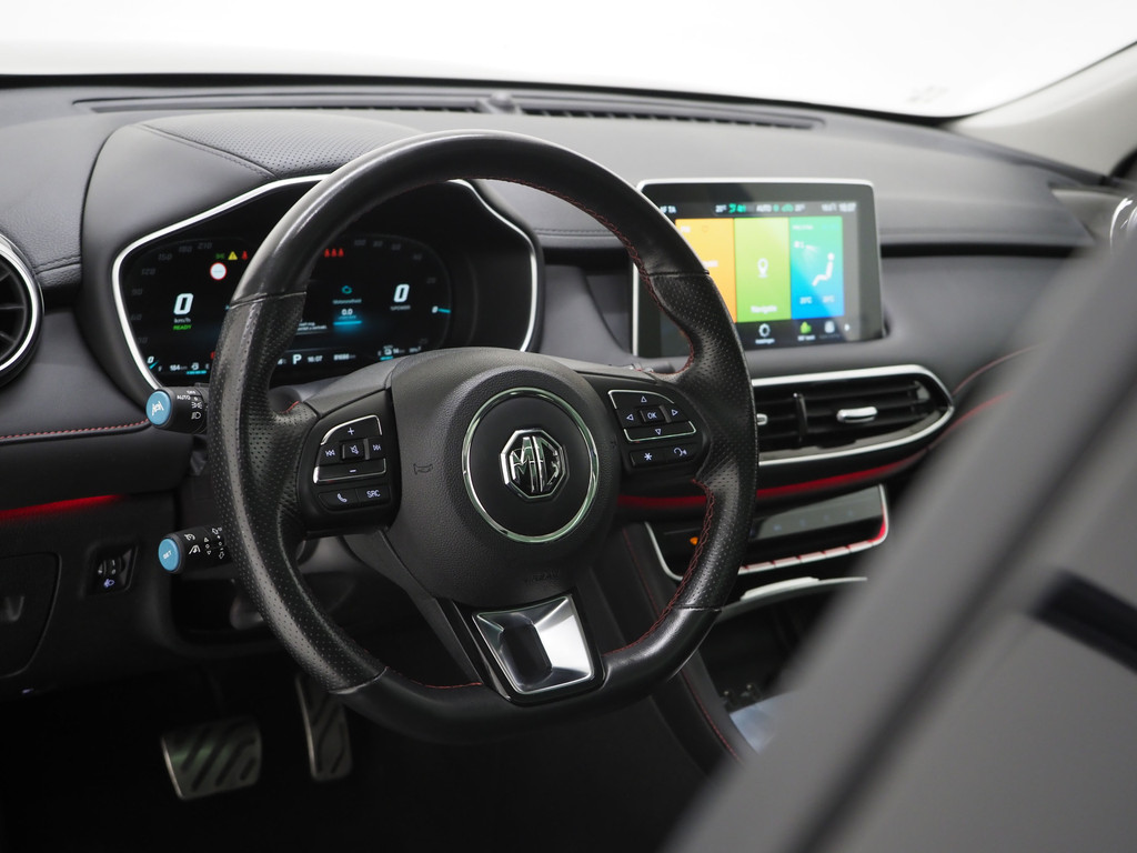 MG EHS 1.5 TGDI Luxury 55