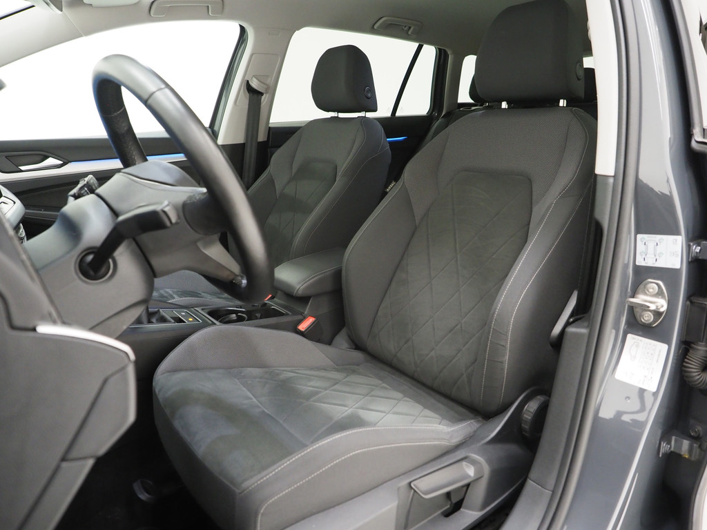 Volkswagen Golf Variant 1.0 TSI 38