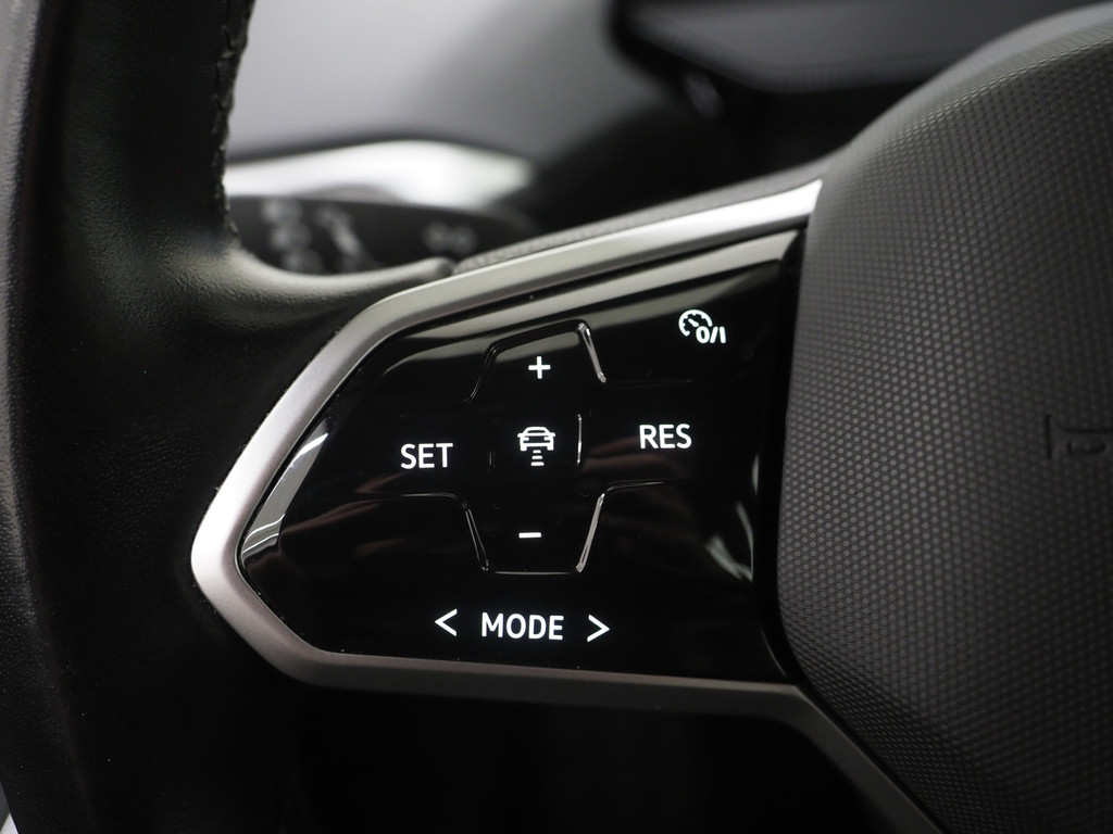 Volkswagen ID.4 77 kWh 54