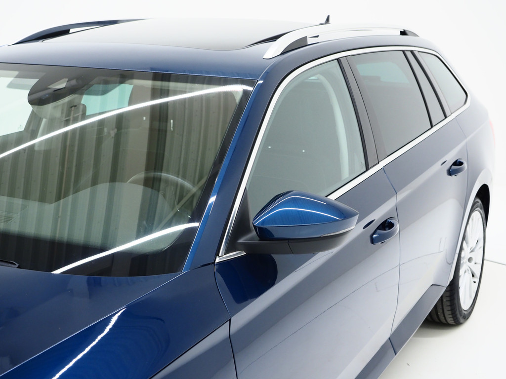 Škoda Superb Combi 1.4 TSI iV Style 12