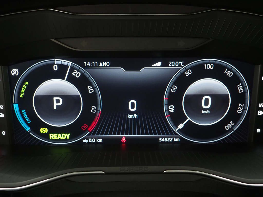 Škoda Superb Combi 1.4 TSI iV Style 27