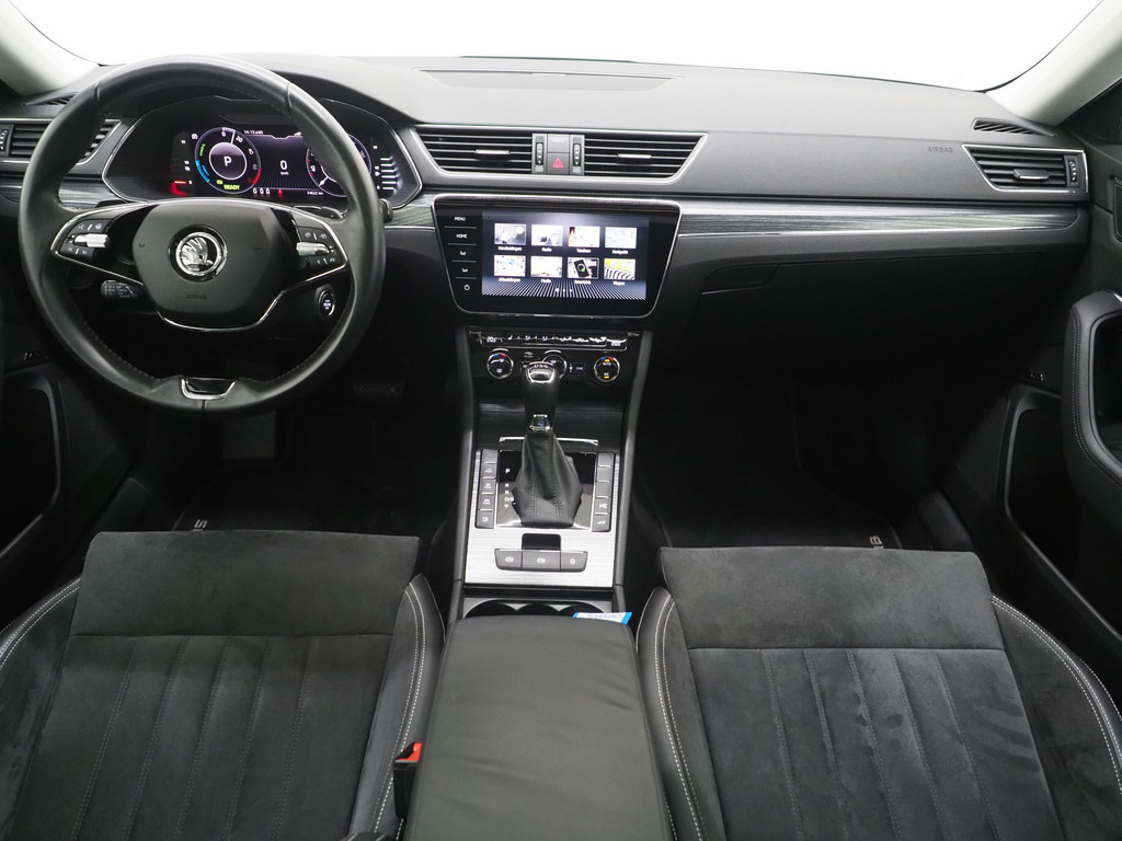 Škoda Superb Combi 1.4 TSI iV Style 4