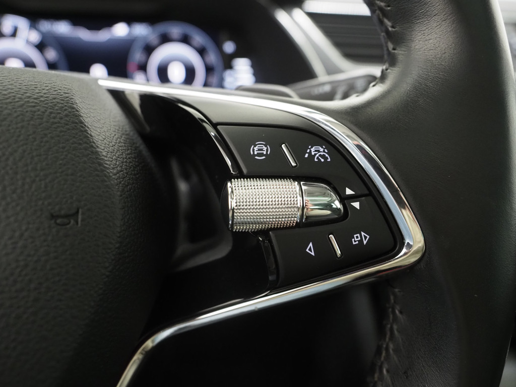 Škoda Superb Combi 1.4 TSI iV Style 71