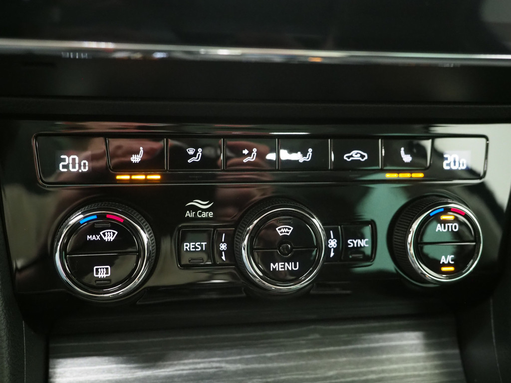 Škoda Superb Combi 1.4 TSI iV Style 80