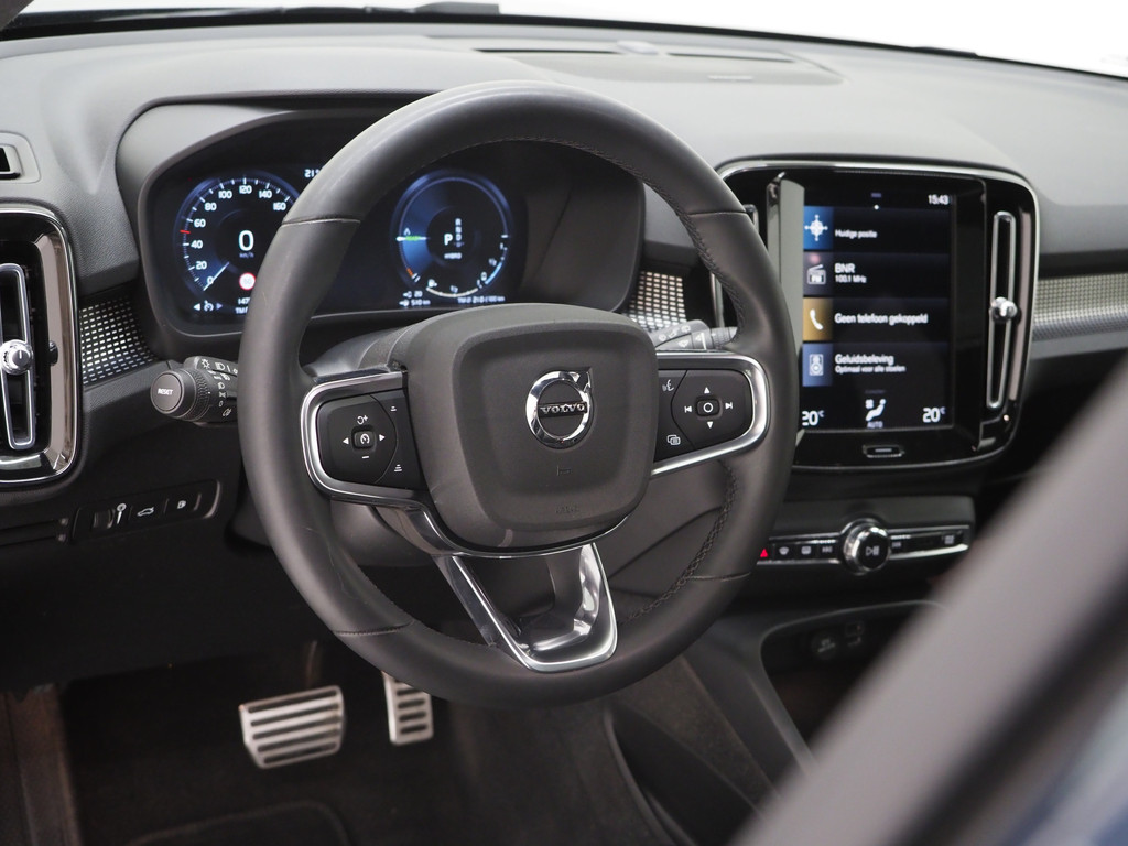 Volvo XC40 1.5 T5 Recharge R-Design 17