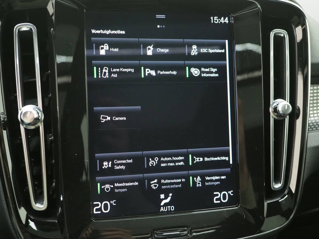 Volvo XC40 1.5 T5 Recharge R-Design 29