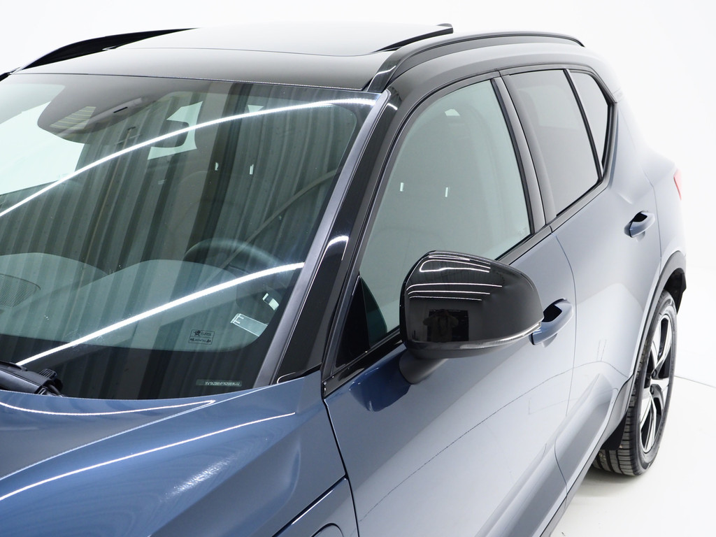 Volvo XC40 1.5 T5 Recharge R-Design 53