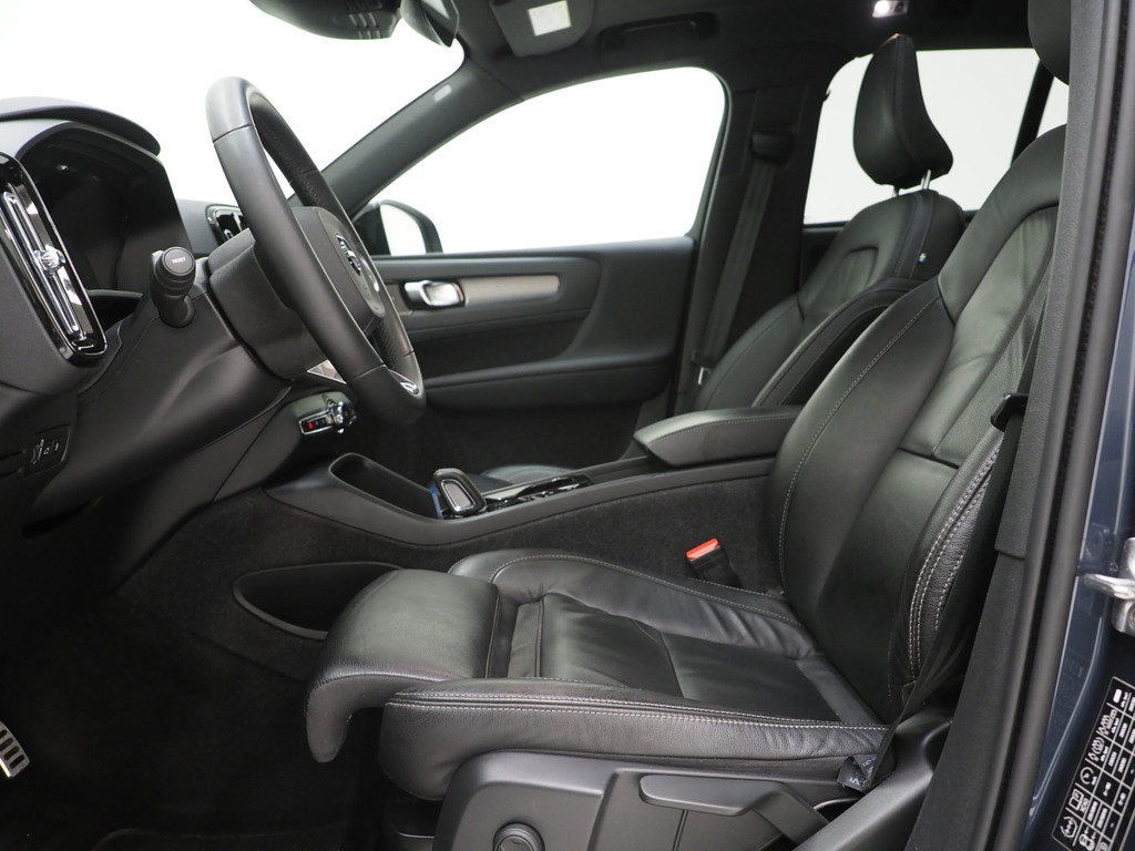 Volvo XC40 1.5 T5 Recharge R-Design 56