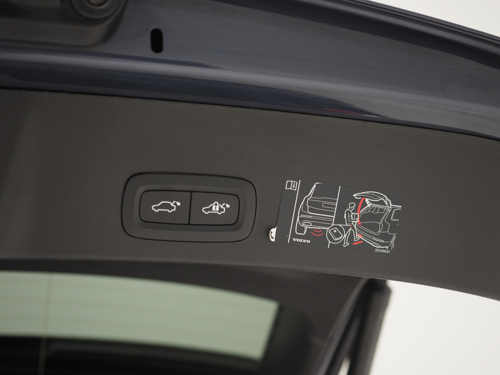 Volvo XC40 1.5 T5 Recharge R-Design 77