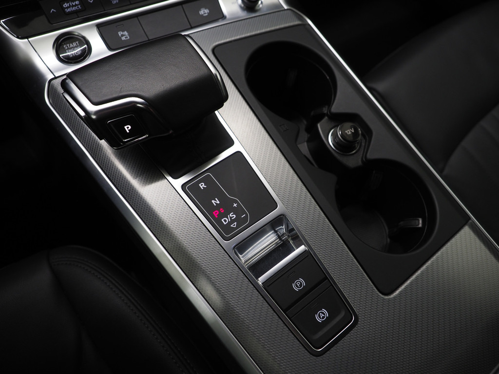 Audi A6 Avant 50 TFSI e quattro 77