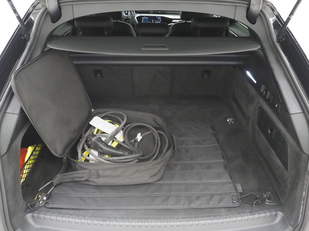 Audi A6 Avant 50 TFSI e quattro 82