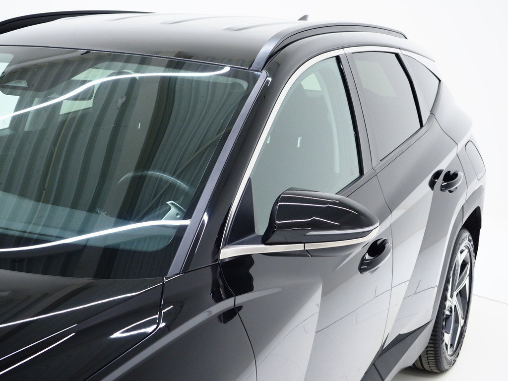 Hyundai Tucson 1.6 T-GDI PHEV 4WD 14