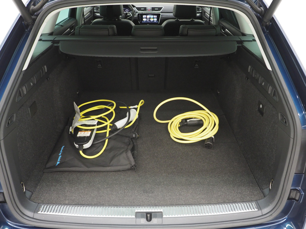 Škoda Superb Combi 1.4 TSI iV Style 40